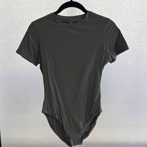 SKIMS FITS EVERYBODY T-SHIRT BODYSUIT